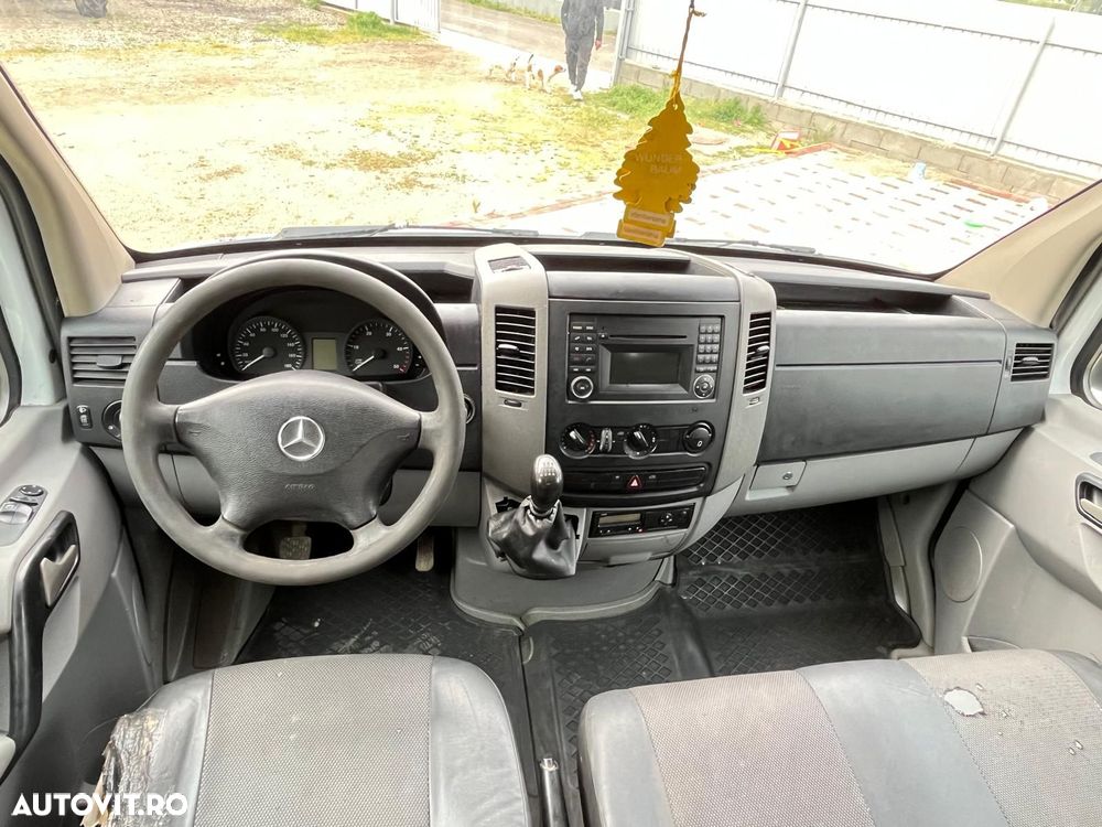 Mercedes-Benz Sprinter - 8