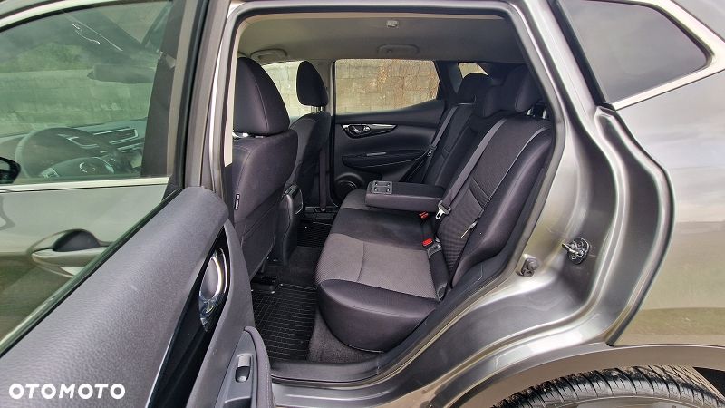 Nissan Qashqai 1.2 DIG-T Xtronic 360 - 26