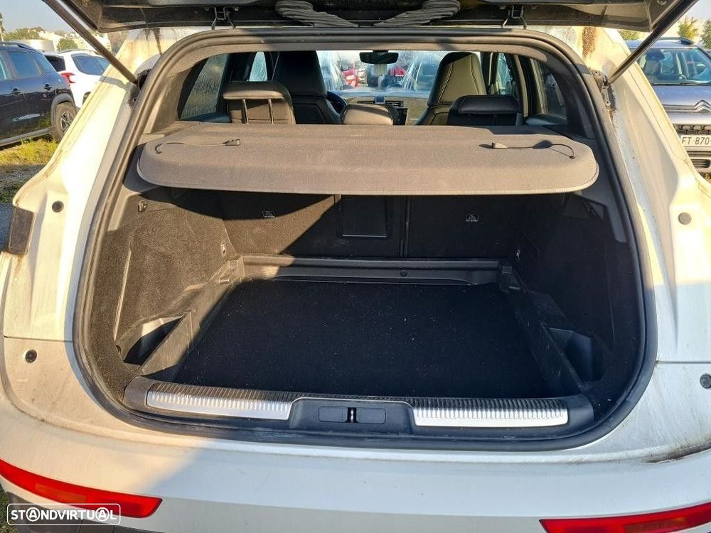 DS DS7 Crossback 1.6 THP Performance Line EAT8 - 6