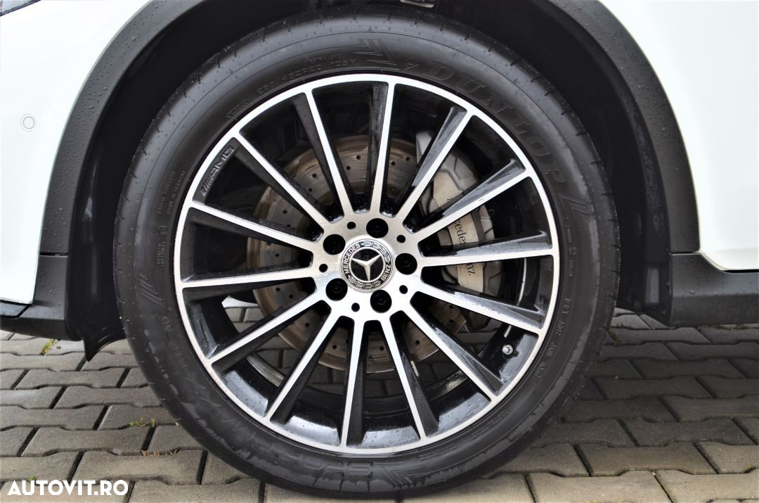 Mercedes-Benz GLC Coupe 300 4MATIC - 10