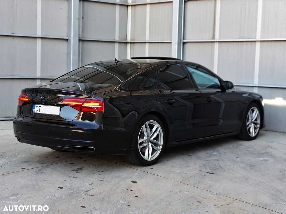 Audi A8 - 5