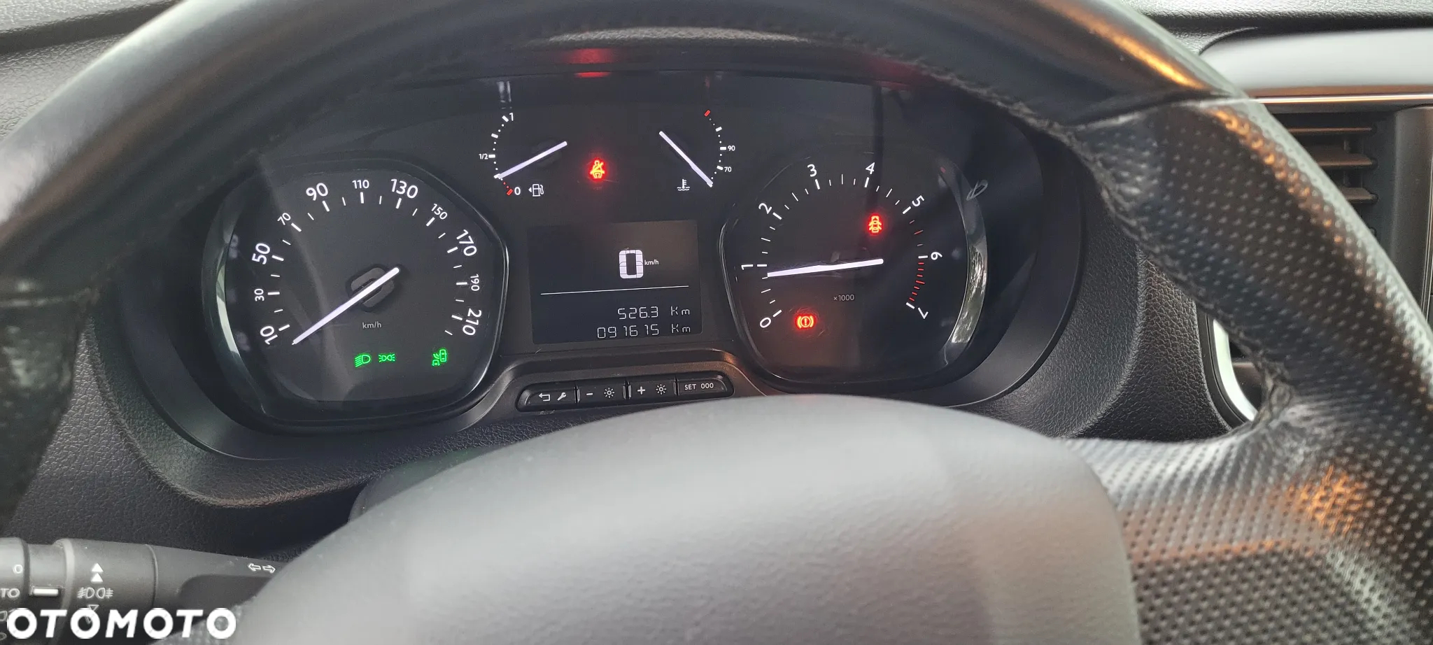 Peugeot Expert - 8