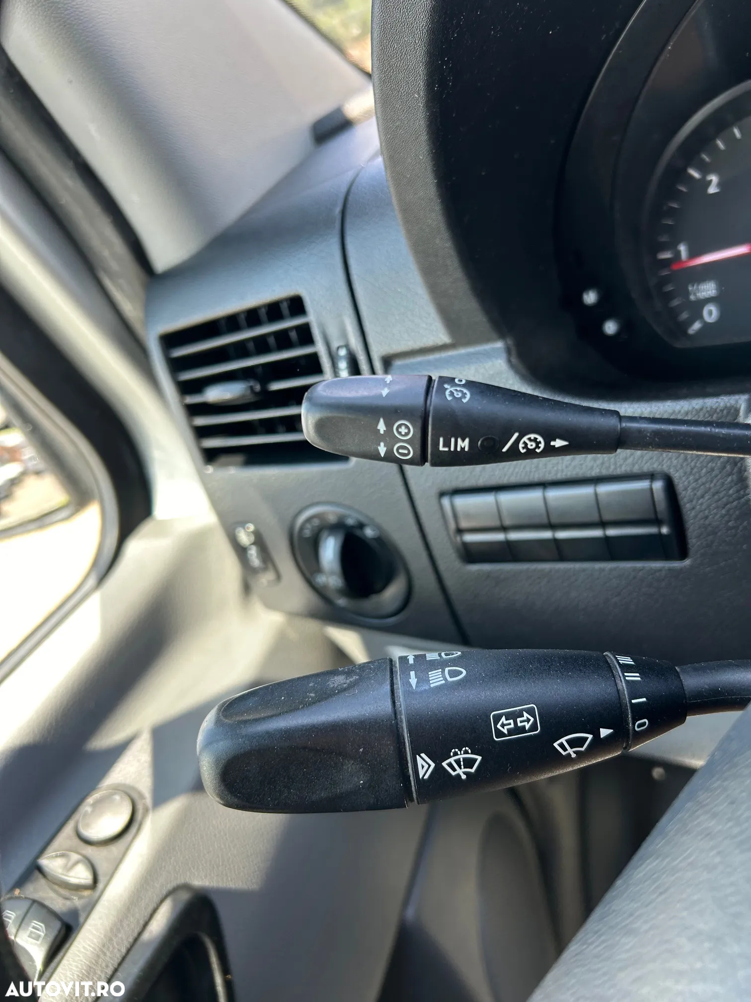 Volkswagen Crafter - 14