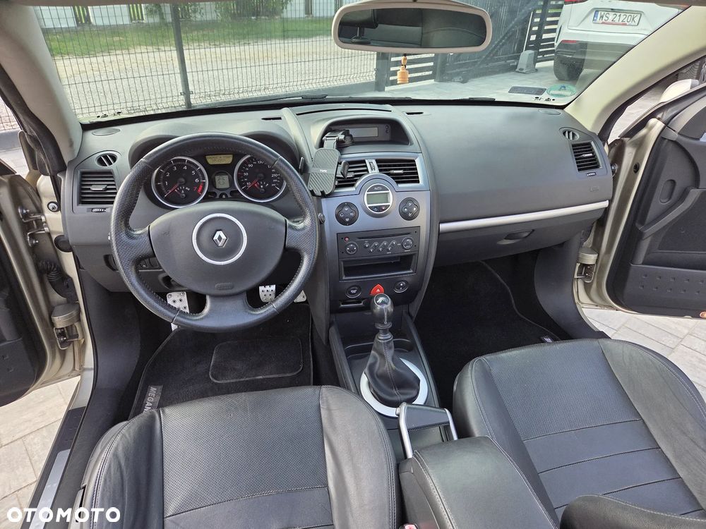Renault Megane 2.0 16V Expression - 29