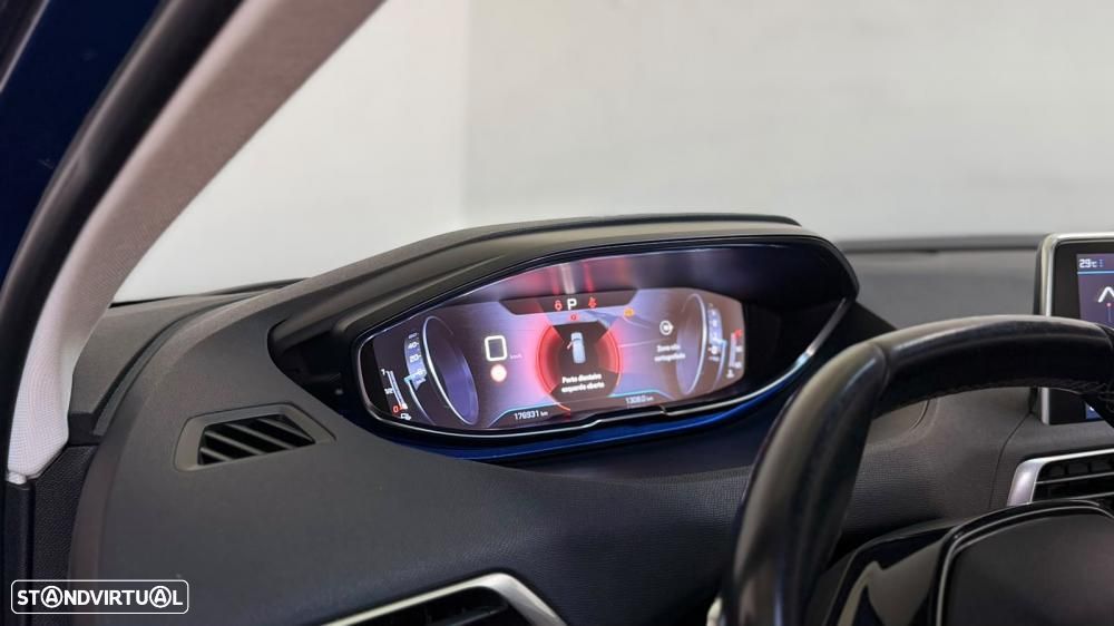 Peugeot 3008 1.5 BlueHDi Allure Pack EAT8 - 27