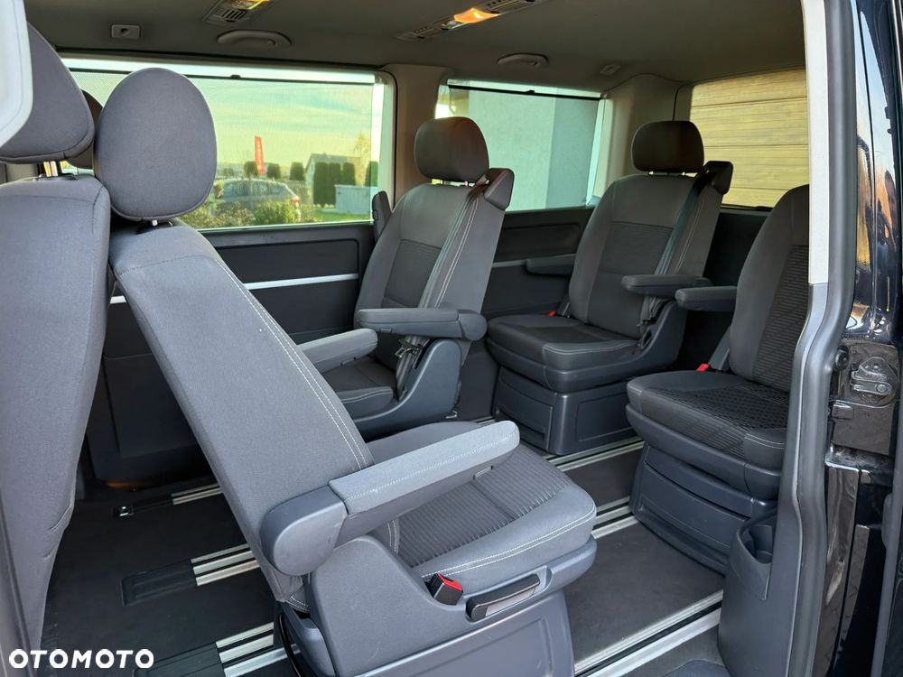 Volkswagen Multivan - 14