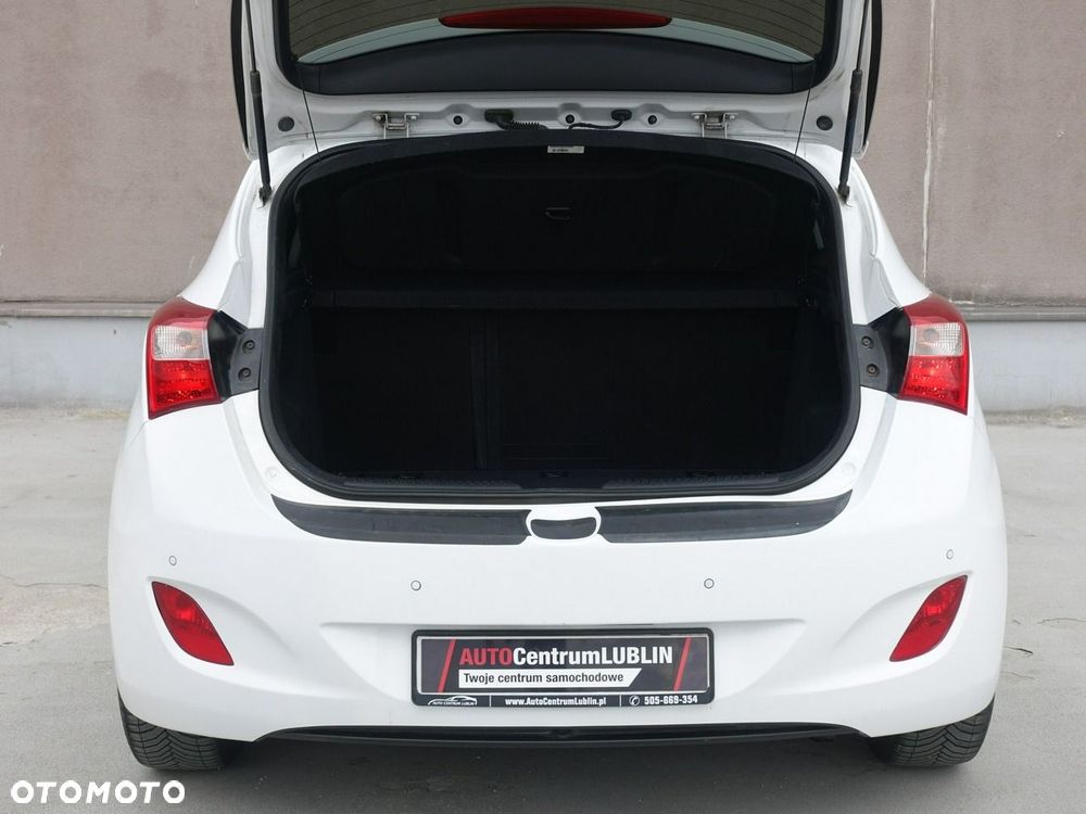Hyundai i30 1.4 Comfort - 23