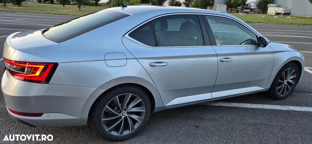 Skoda Superb 2.0 TDI DSG Laurin & Klement - 6
