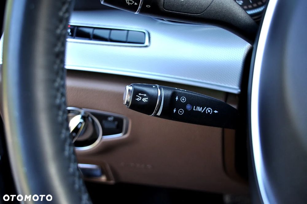 Mercedes-Benz Klasa E 220 d AMG - 33