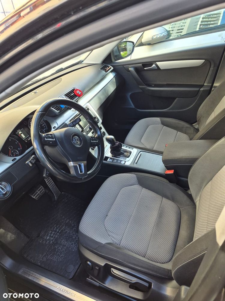 Volkswagen Passat 2.0 TDI 4Mot Highline DSG - 13