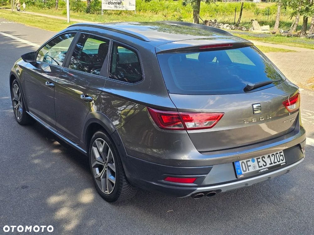Seat Leon 2.0 TDI DPF Start&Stop XCELLENCE - 8
