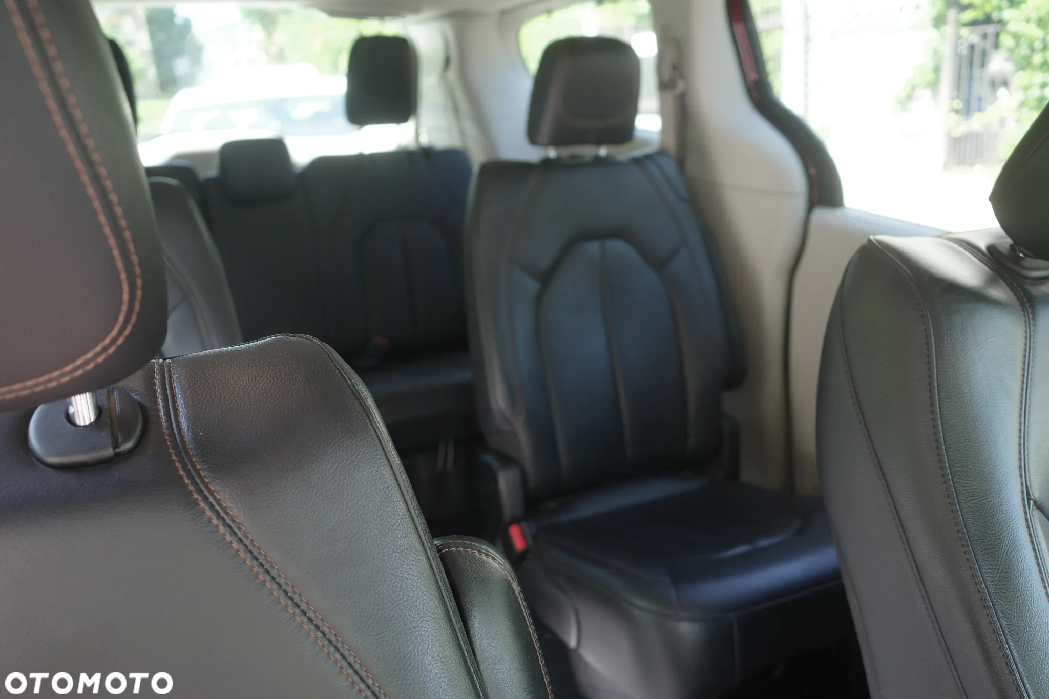 Chrysler Pacifica - 24