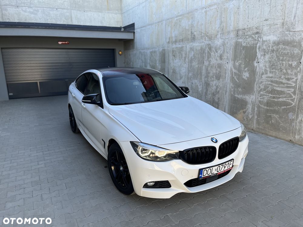 BMW 3GT 330d M Sport - 8