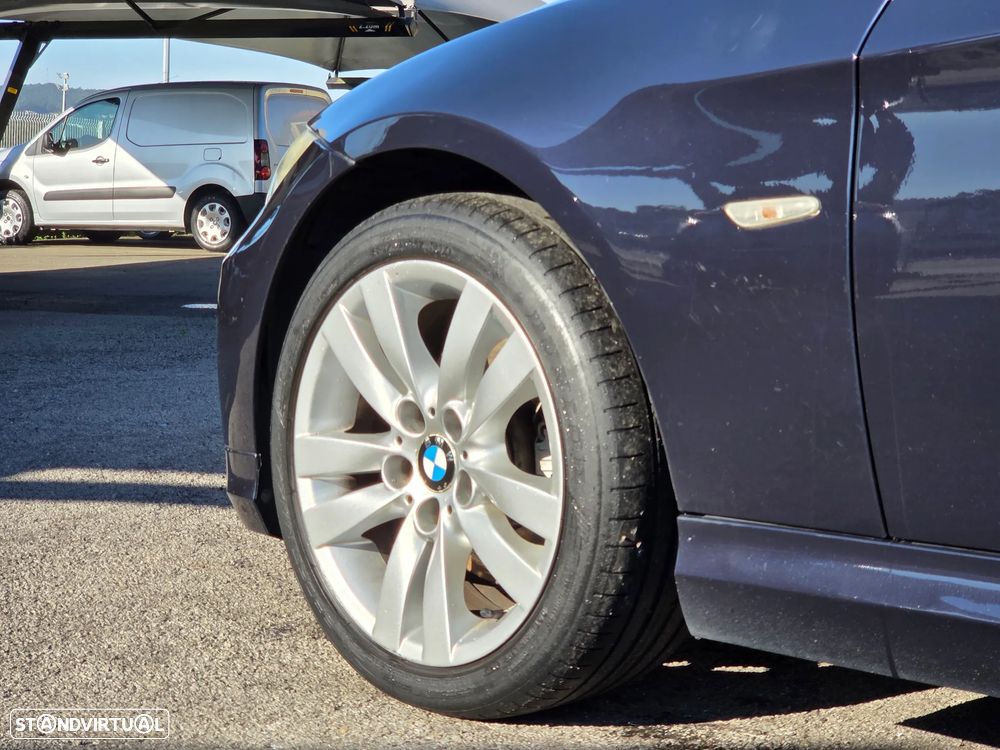 BMW 320 d Navigation - 10