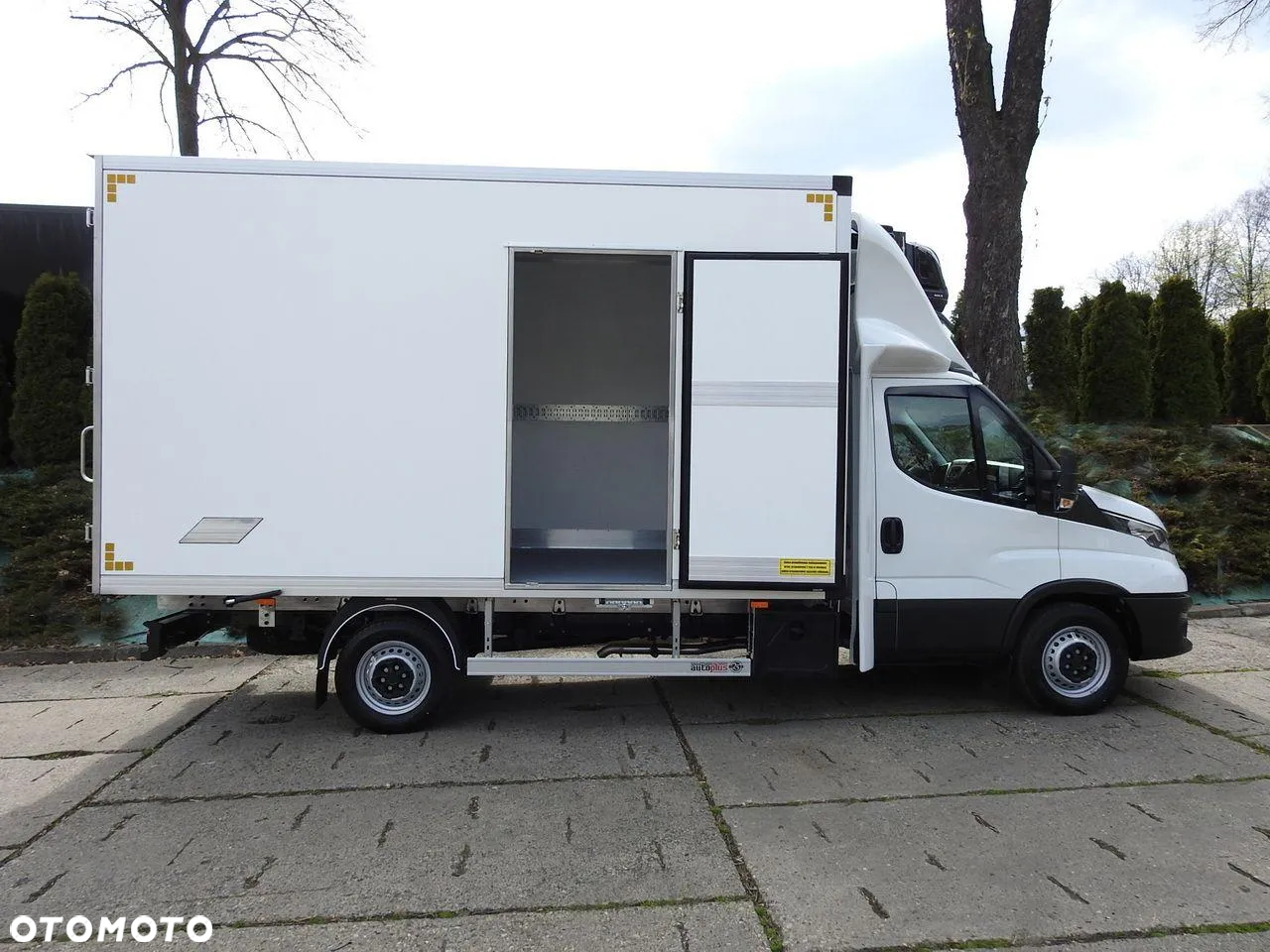 Iveco DAILY 35S16 NOWY KONTENER CHŁODNIA -10*C 8 PALET FUNKCJA GRZANIA ZASILANIE 230V TEMPOMAT KLIMATYZACJA GWARANCJA 160KM [ 557127 ] - 9