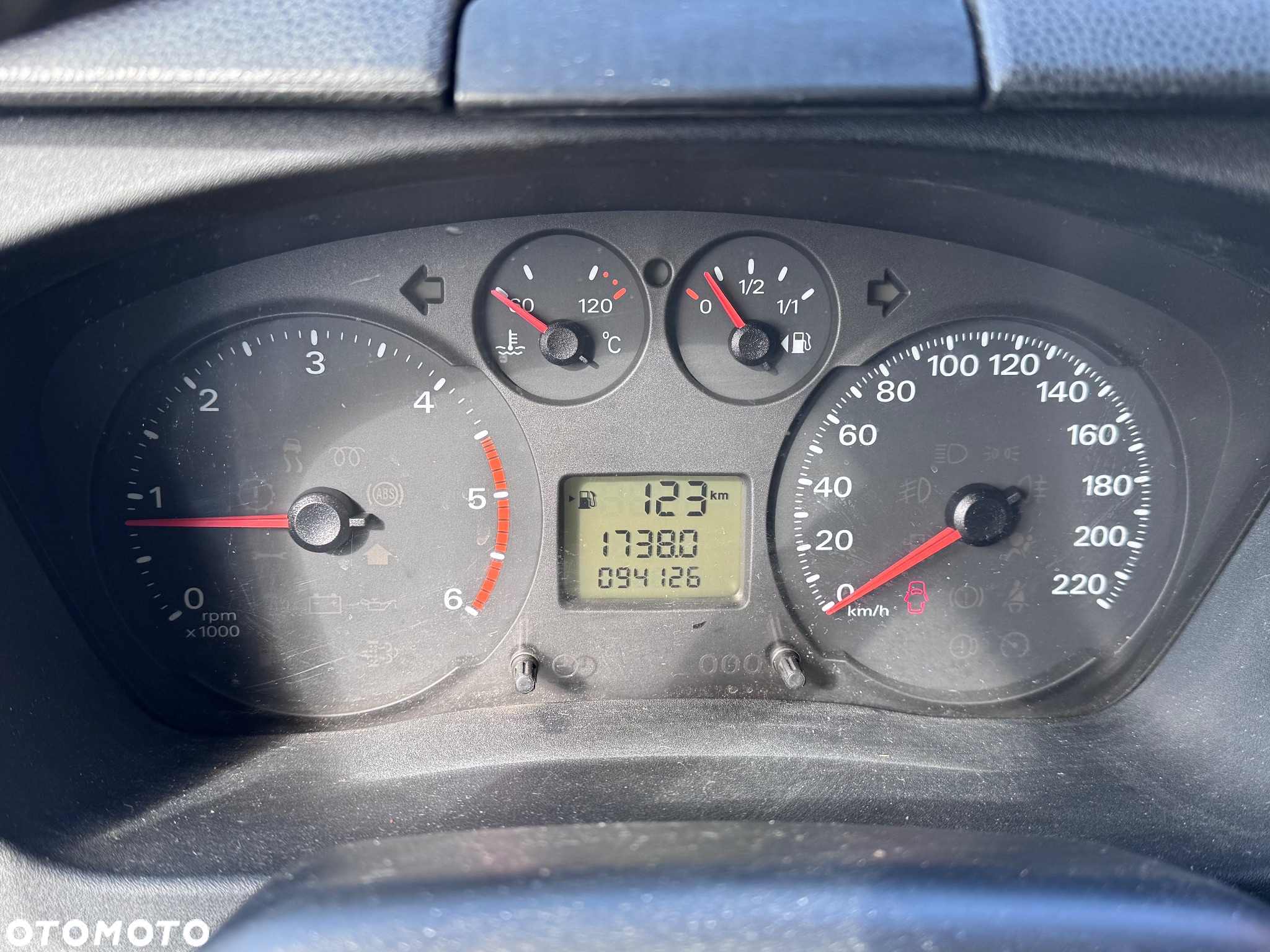 Ford Transit - 13