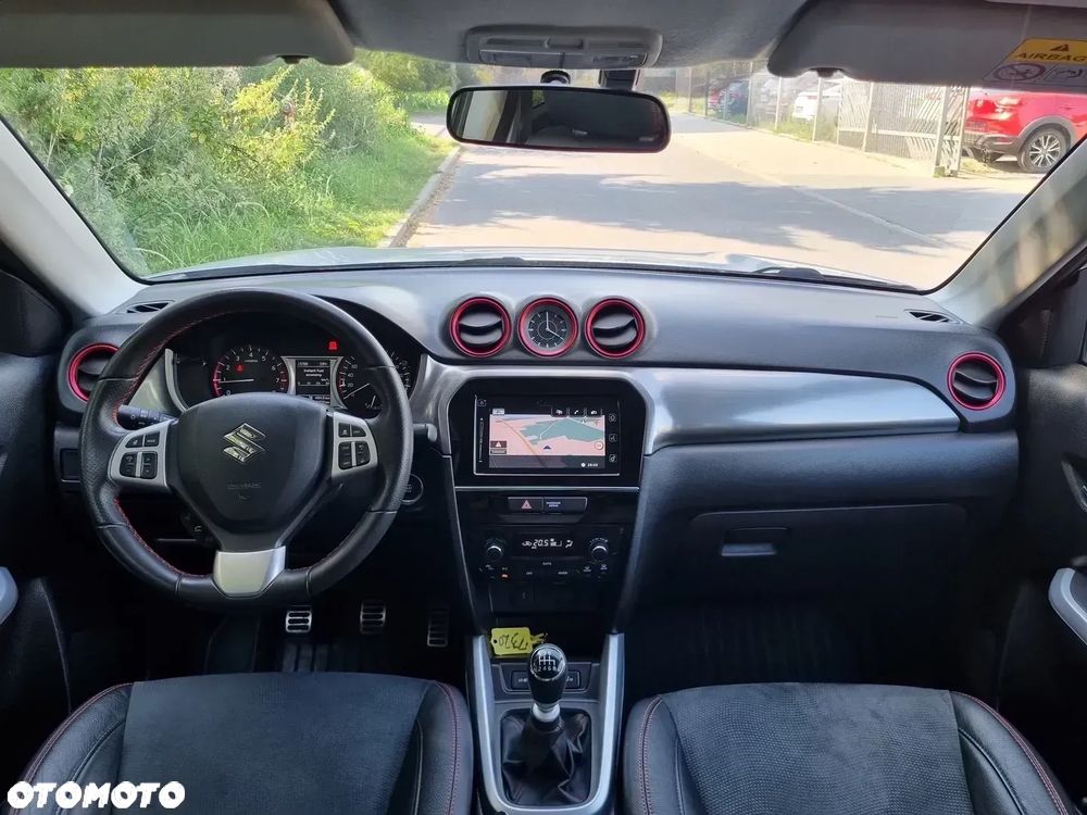 Suzuki Vitara 1.4 Boosterjet Premium 2WD - 16