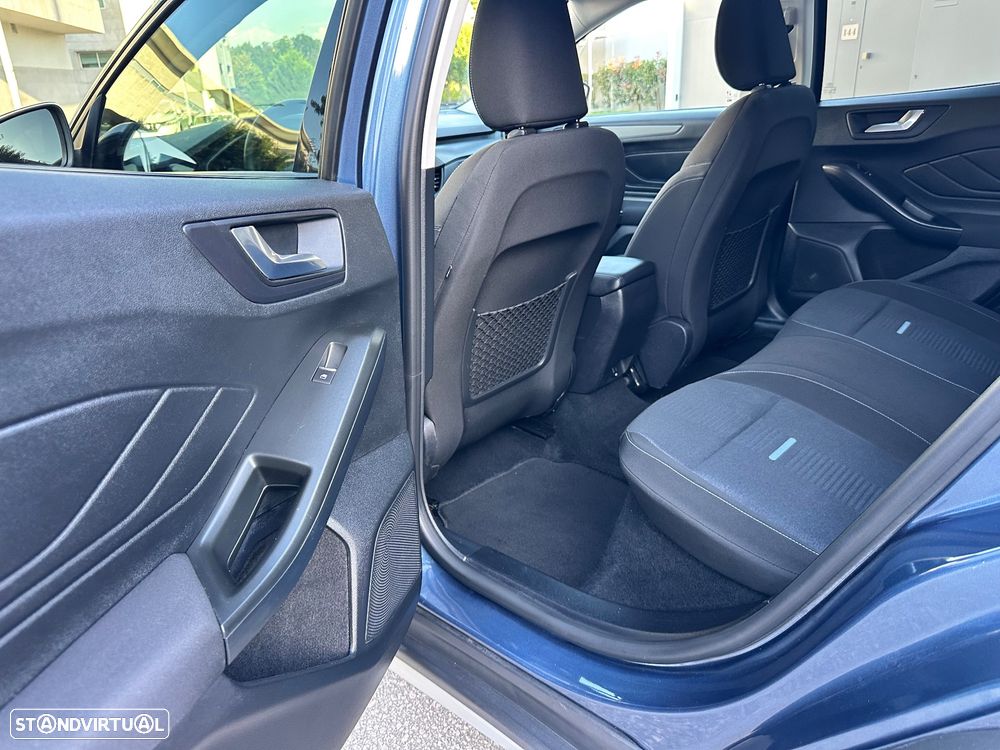 Ford Focus 1.0 EcoBoost MHEV Active X - 34