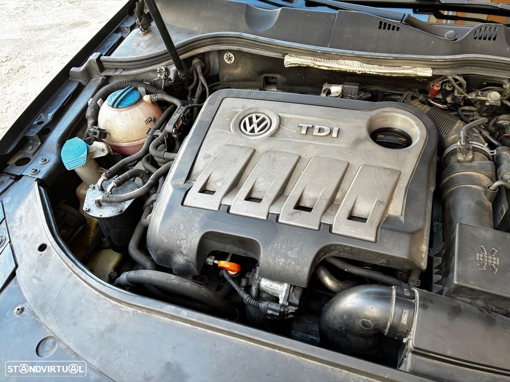 VW Passat Variant 2.0 TDI Trendline - 10