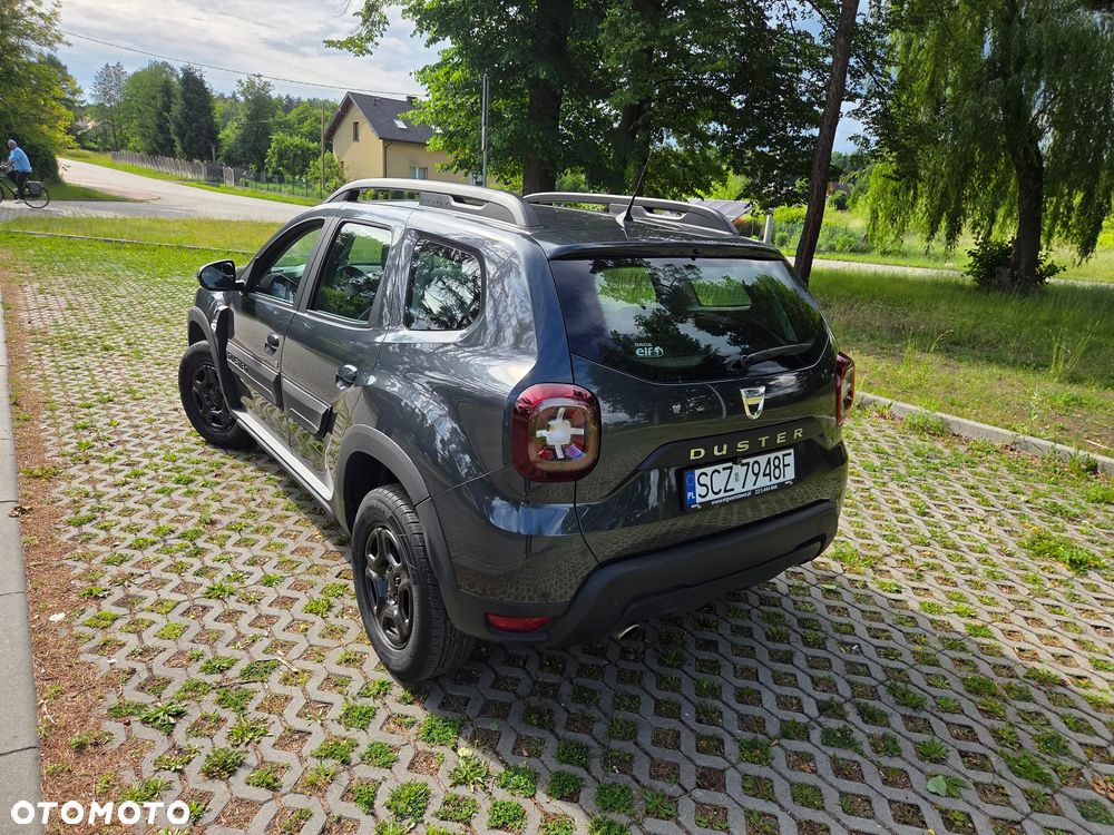 Dacia Duster 1.6 SCe Laureate S&S - 10