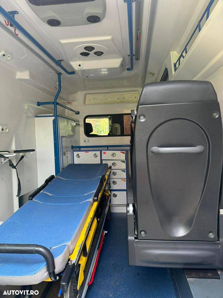 Opel Movano Ambulanta - 6