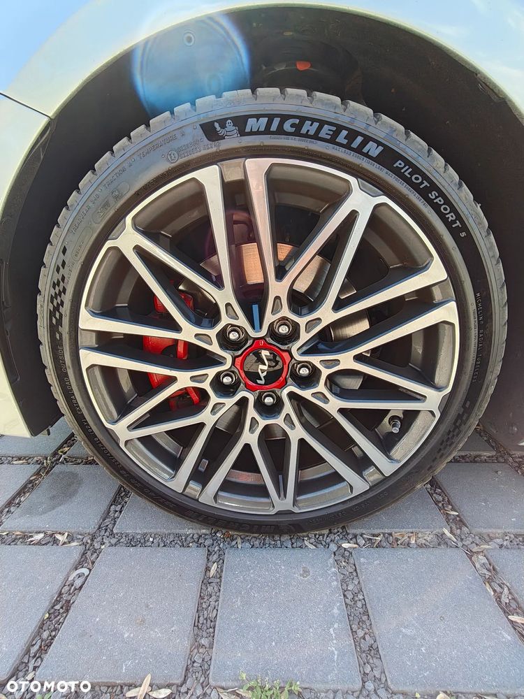 Kia ProCeed 1.6 T-GDI DCT7 OPF GT - 19