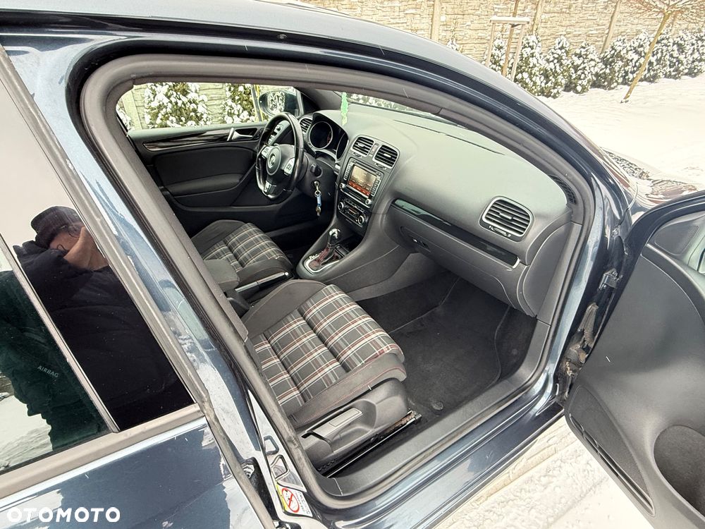 Volkswagen Golf 2.0 GTI DSG - 15
