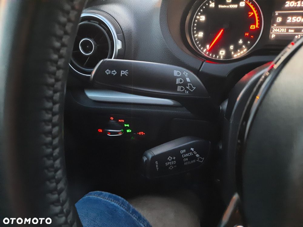 Audi A3 Limousine 1.8 TFSI Ambiente S tronic - 24