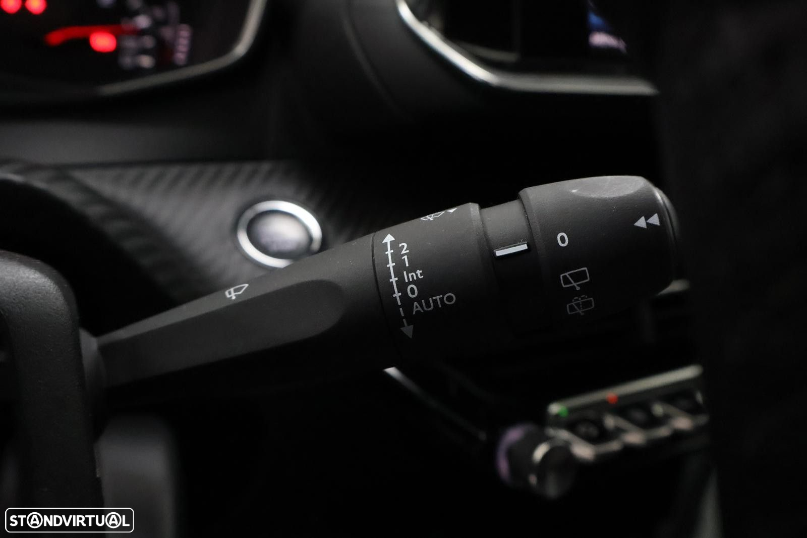 Peugeot 208 1.2 PureTech Allure - 19