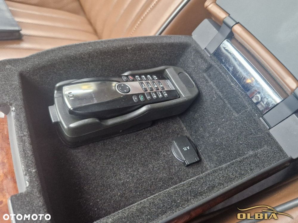 Volkswagen Phaeton - 33