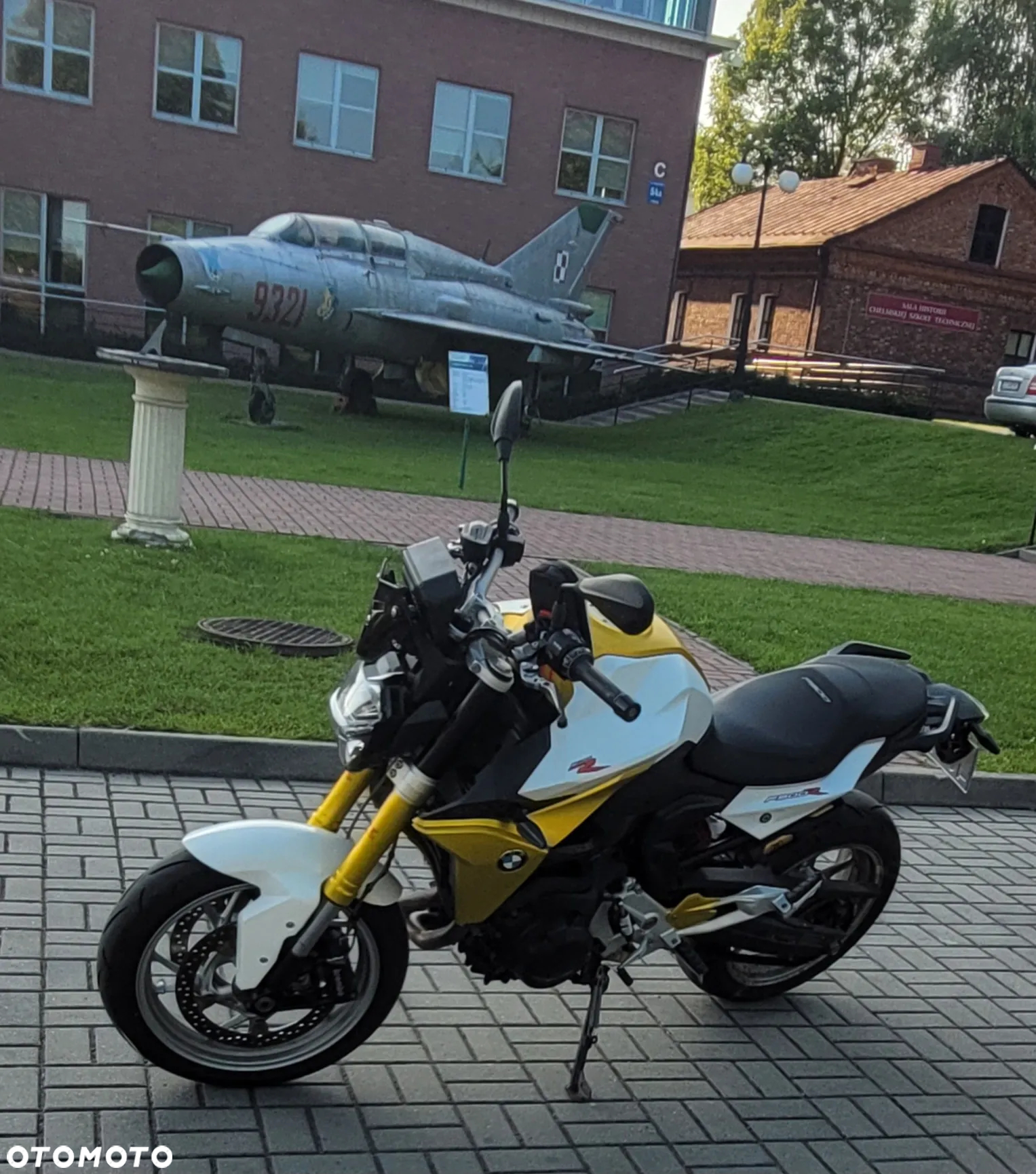 BMW F - 14