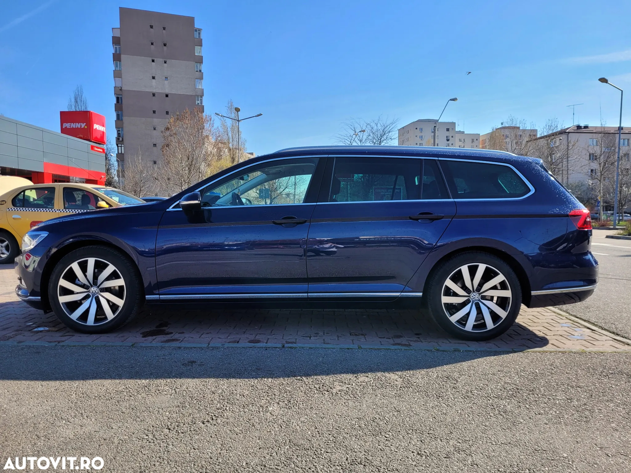 Volkswagen Passat Variant 2.0 TDI DSG Highline - 4