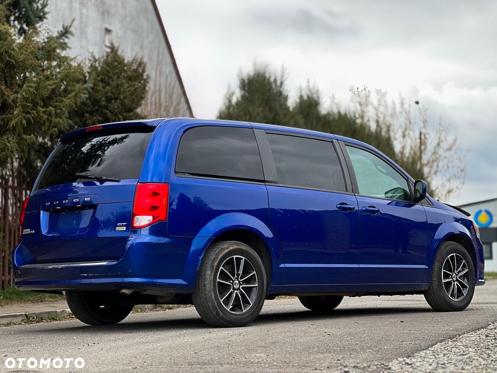 Dodge Grand Caravan 3.8 SXT - 6
