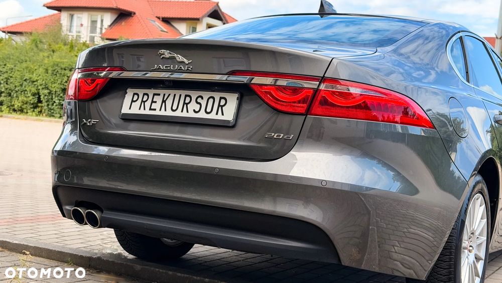 Jaguar Xf 2018 photo 3