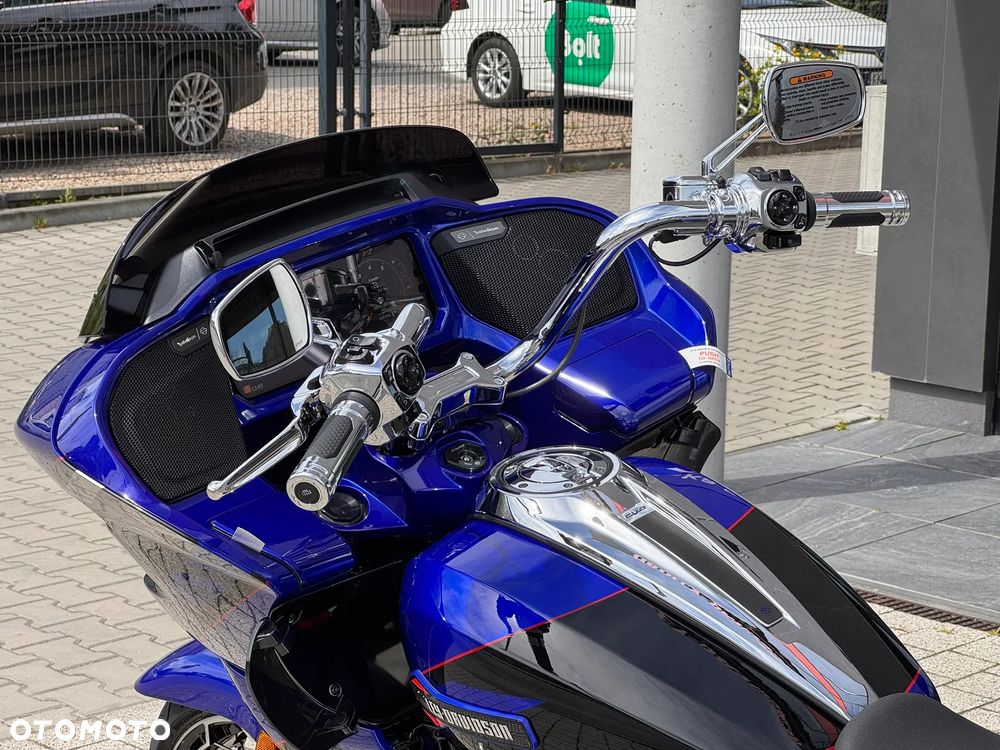 Harley-Davidson Touring Road Glide - 21