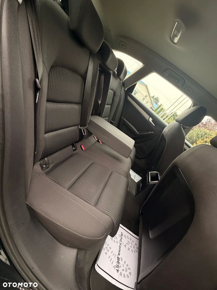 Audi A4 Avant 2.0 TDI DPF clean diesel multitronic S line Sportpaket - 31
