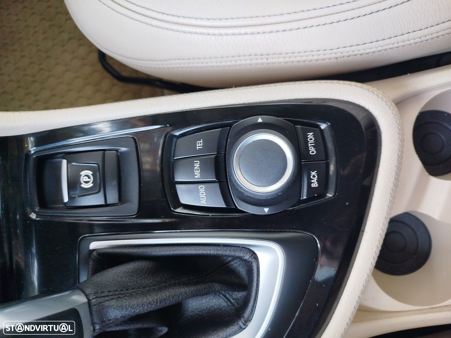 BMW 216 Active Tourer d Line Luxury Auto - 29