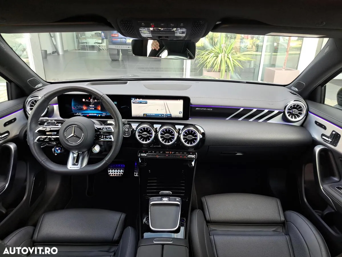 Mercedes-Benz A AMG 35 4MATIC MHEV 8G-DCT - 13