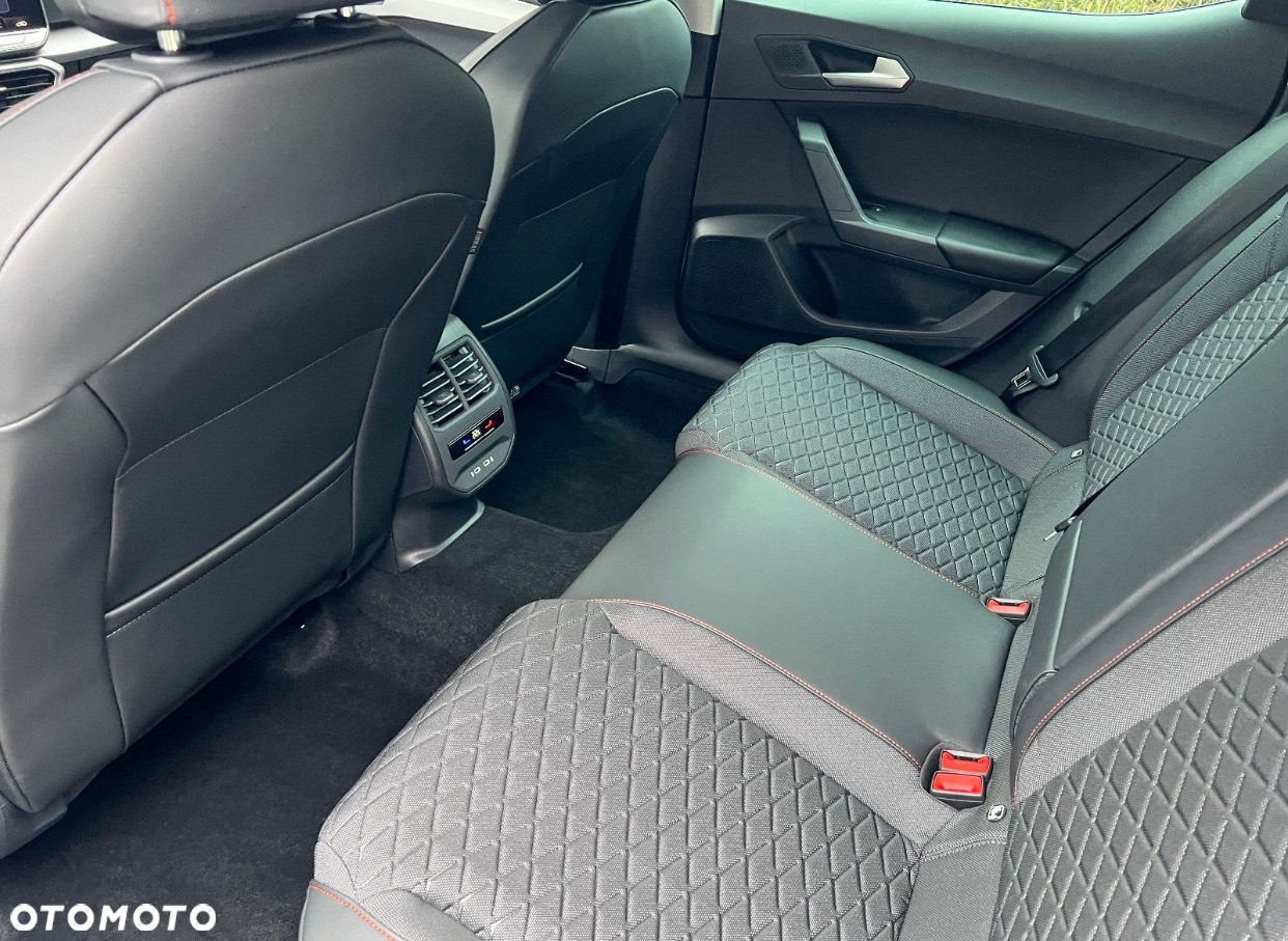 Cupra Leon 1.5 eTSI DSG - 22