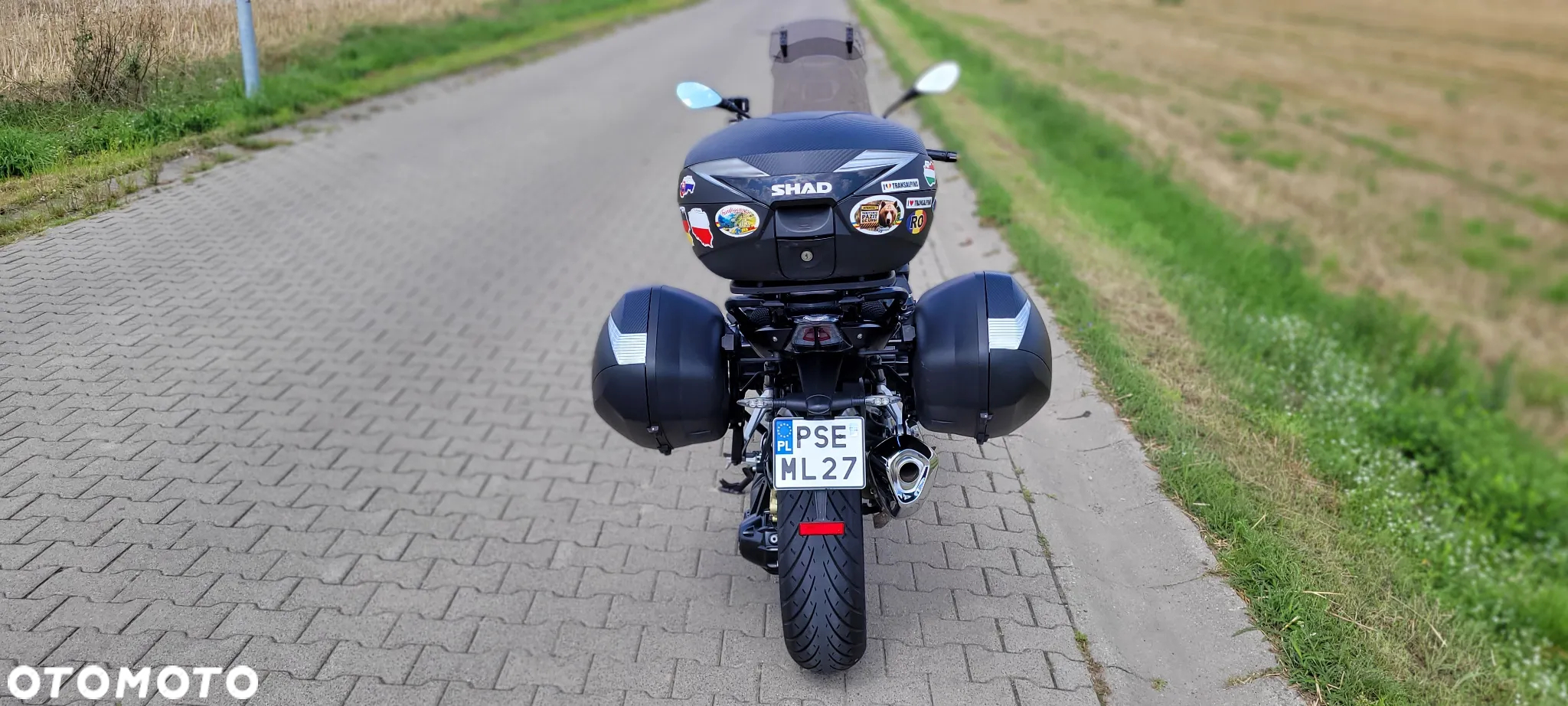 BMW R - 8