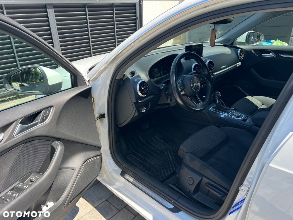 Audi A3 Sportback - 6