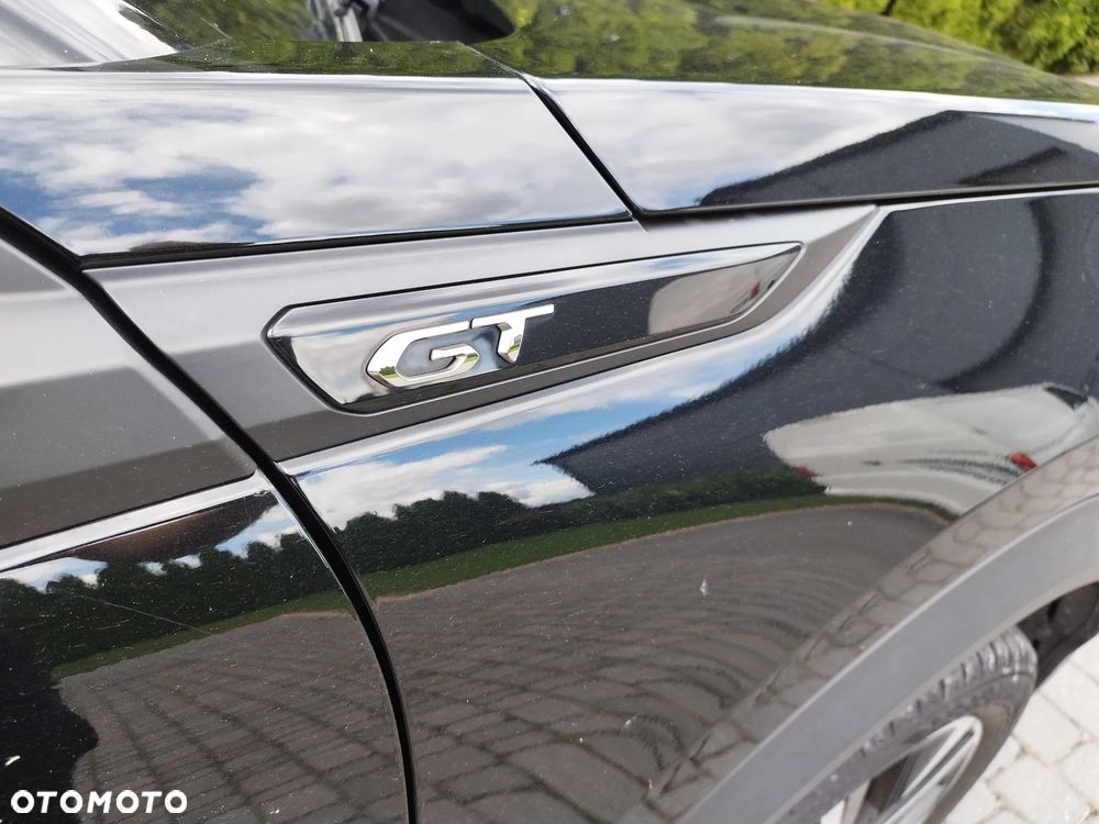 Peugeot 2008 PureTech 155 EAT8 GT - 15