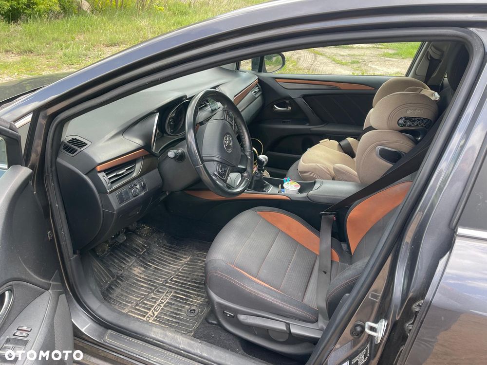 Toyota Avensis 1.8 Active - 7