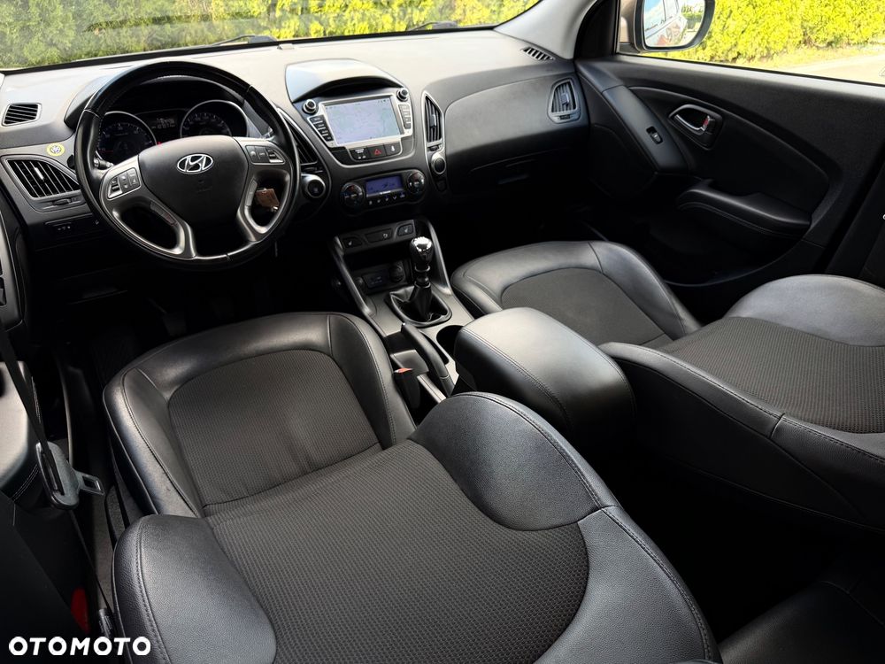 Hyundai ix35 1.7 CRDi 2WD Fifa World Cup Edition - 21
