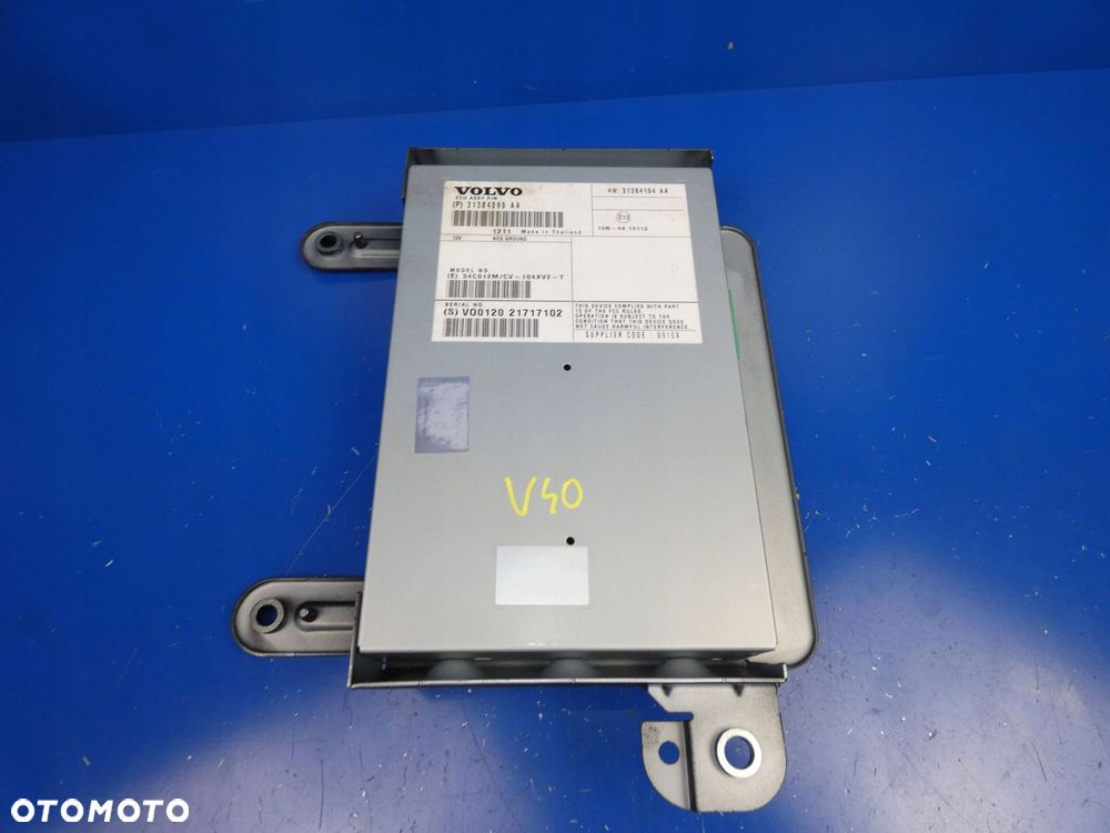 VOLVO V40 II V60 S60 II WZMACNIACZ RADIA AUDIO - 1