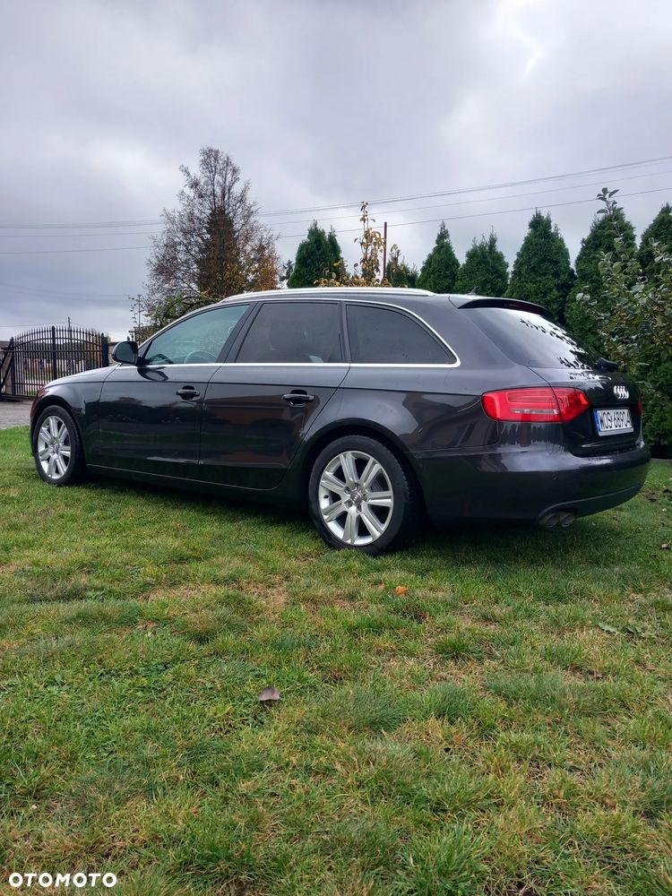 Audi A4 Avant 2009 photo 2