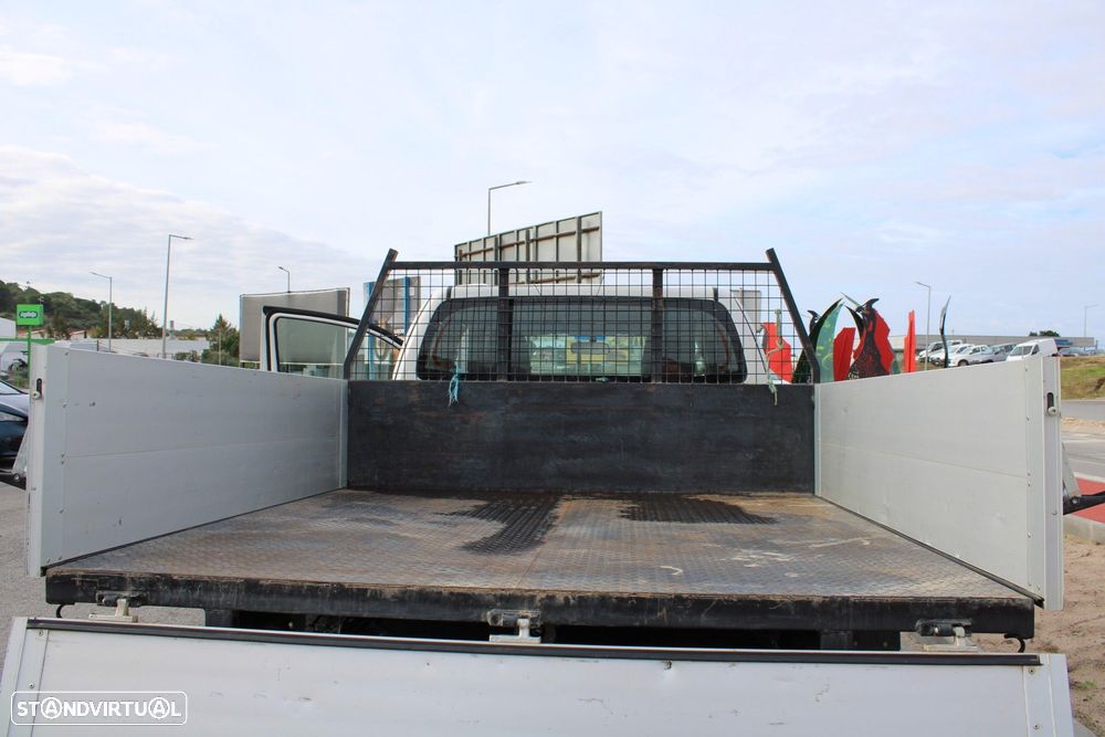 Toyota Hilux 2.4 D-4D 4WD CD CM - 18