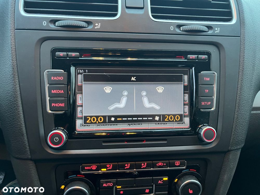 Volkswagen Golf 1.6 TDI Highline - 22