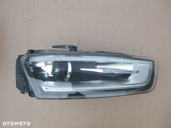 AUDI Q3 8U LED BI-XENON LAMPA PRZÓD PRZEDNIA PRAWA