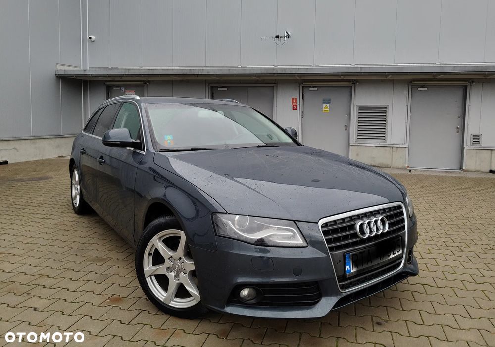 Audi A4 Avant - 4